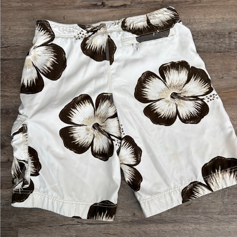 Abercrombie & Fitch Men's Floral Board Shorts - Brown and Cream XL - Picture 5 of 8